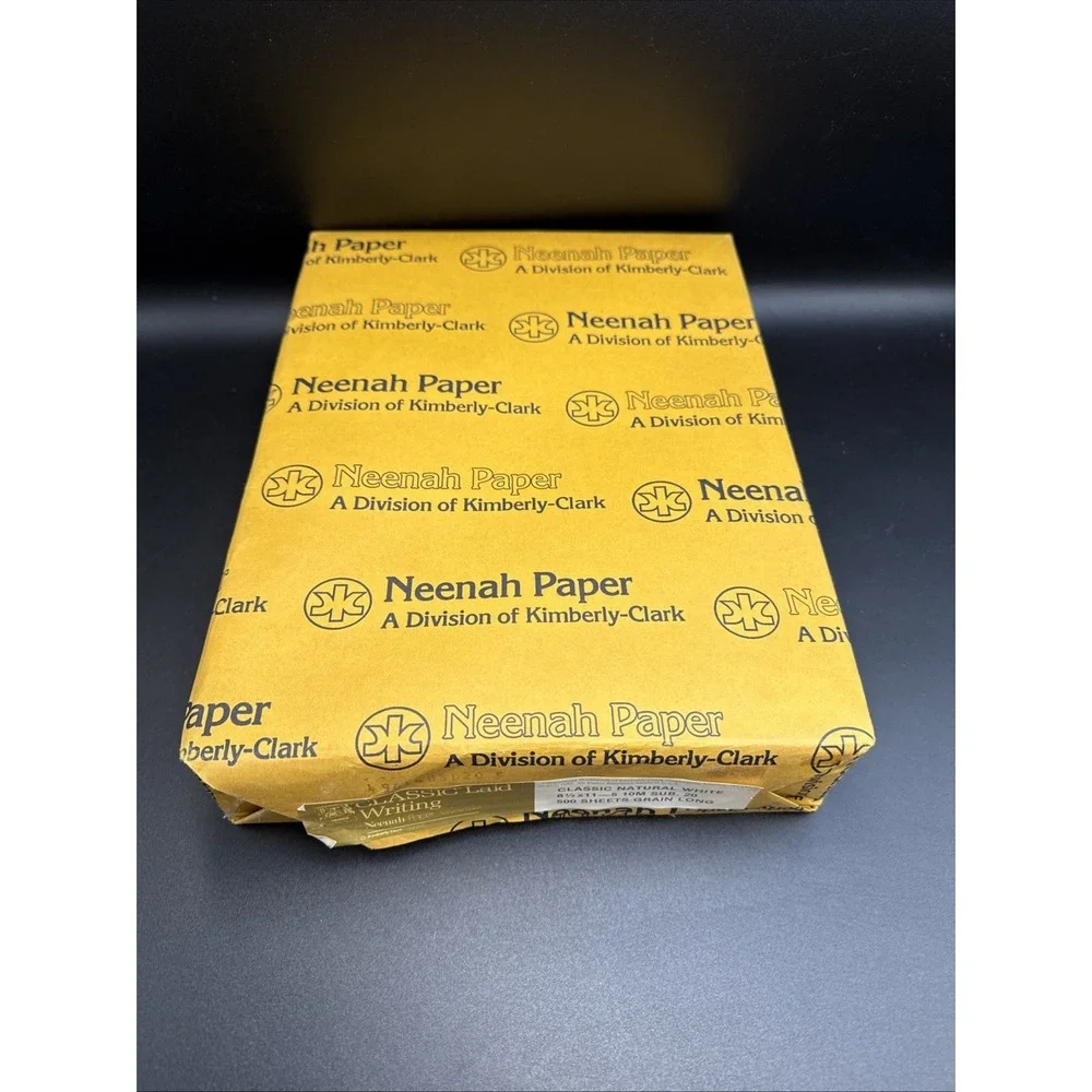 Neenah Paper Classic Laid Writing Natural White 500 Sheets 8.5 X 11